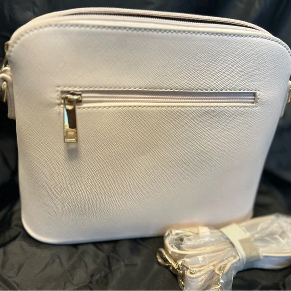 Elegant Two-Tone Crossbody Bag - Picture 3 of 4